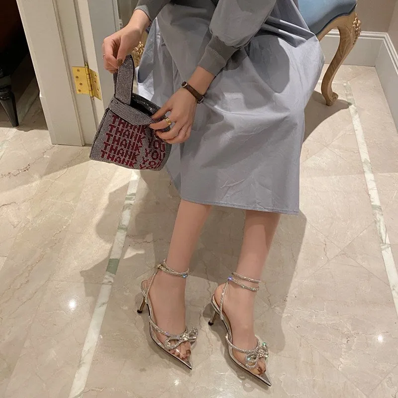 Butterfly-Knot Pointed Toe Pumps