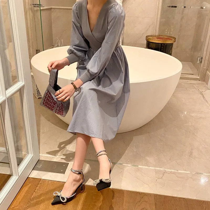 Butterfly-Knot Pointed Toe Pumps