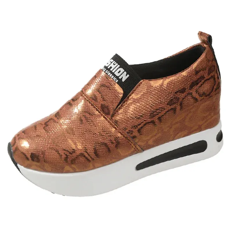 Silver PU Leather Platform Sneakers Women Casual Non-Slip Thick Sole Sports Shoes Woman Plus Size Slip-On Loafers Zapatos Mujer