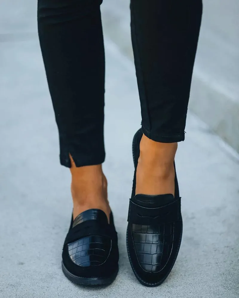 Solid Round Toe Leather Flat Loafer