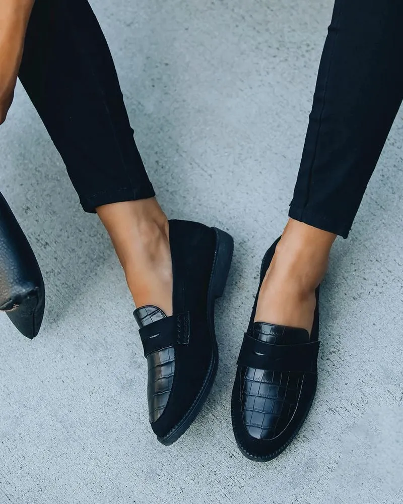 Solid Round Toe Leather Flat Loafer