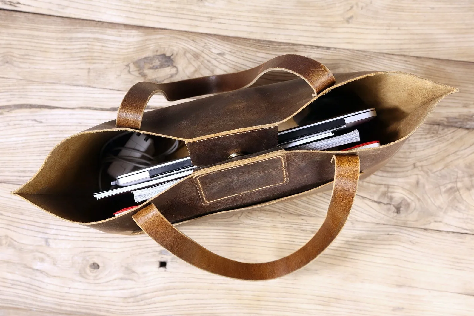 Vintage leather extra large tote bags